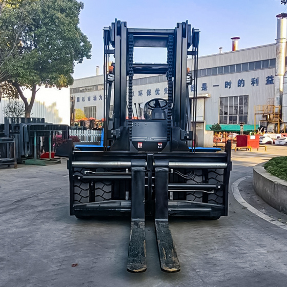 LTMG - FORKLIFT 10 TONS